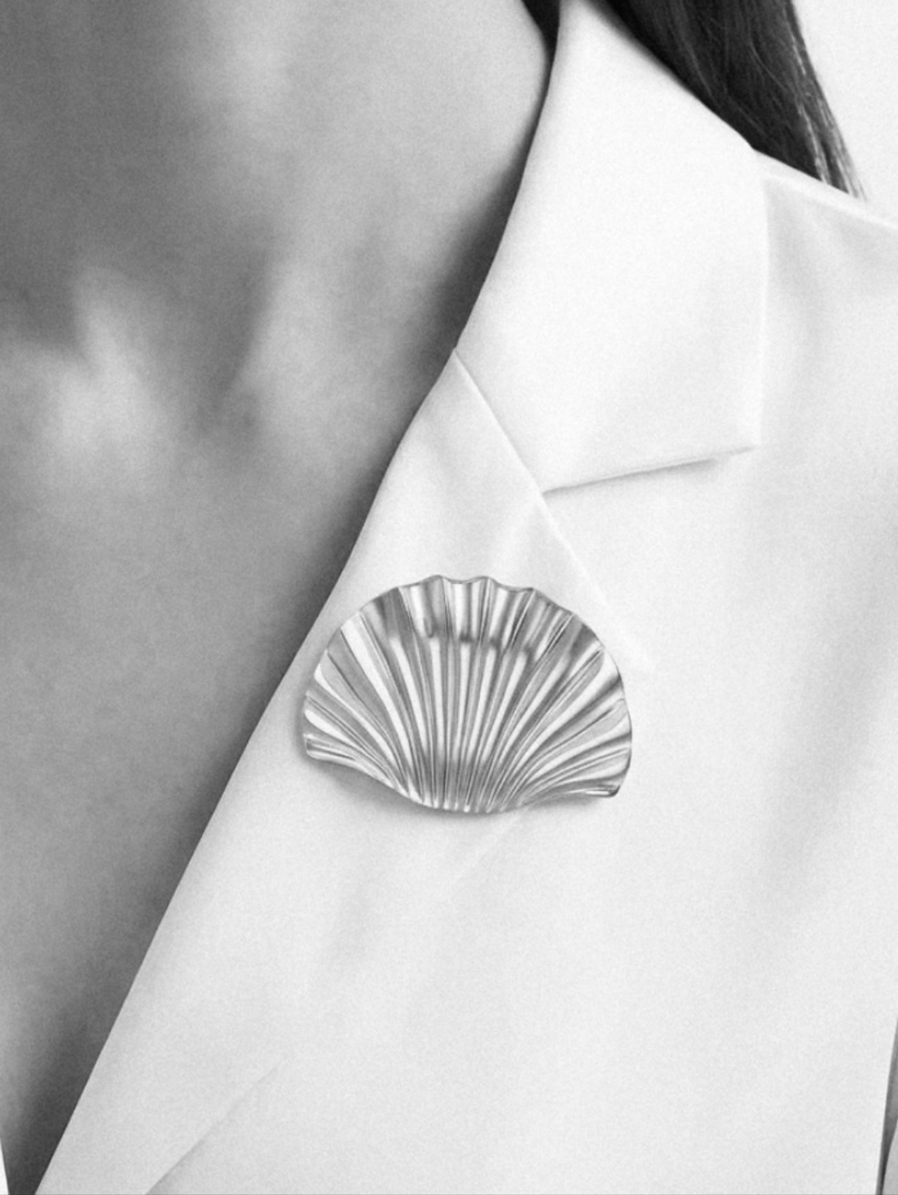 New Shell Brooch – Silver Nautical fanned, ribbed  Pin Accessory • NWOT #br5